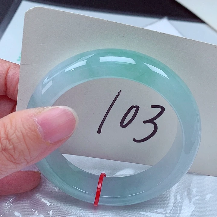 翡翠未镶嵌手镯翡翠