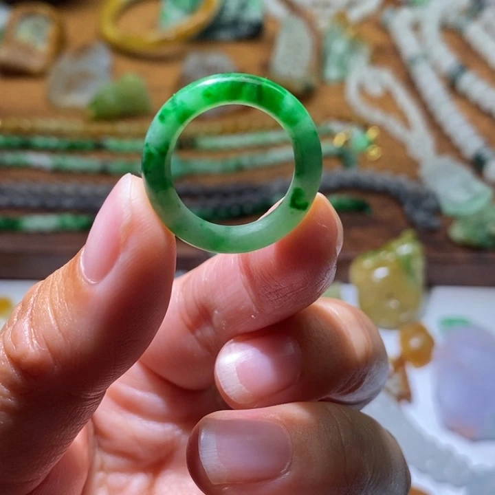 L***_定制翡翠未镶嵌毛货