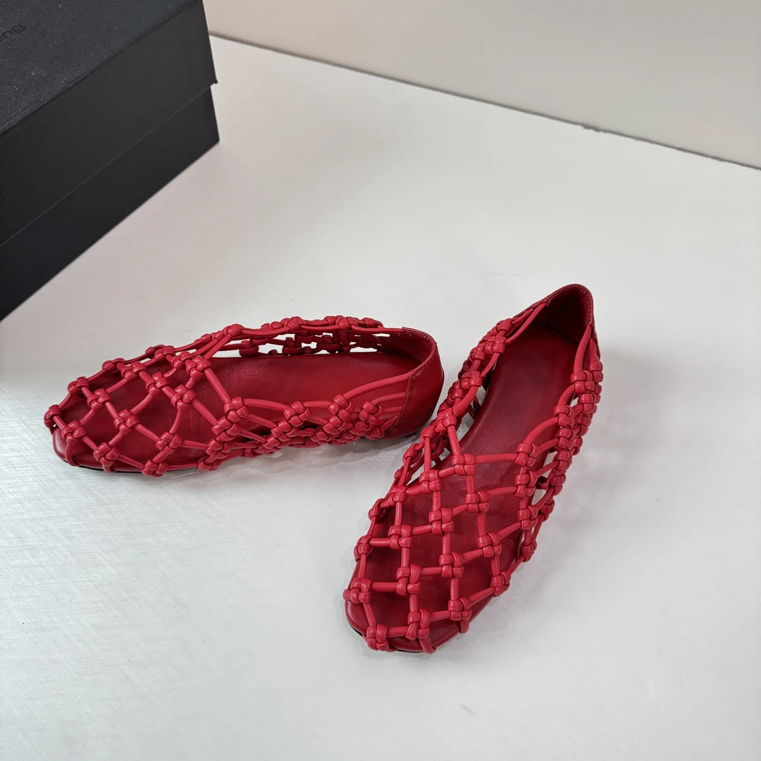 25新款时装走秀平底手工编织圆头真皮网面时装鞋女鞋