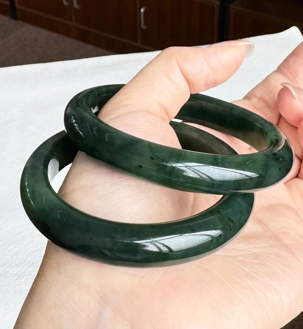 青靛·和田玉蓝底碧玉少见的蓝色调手镯（多样性发其一）