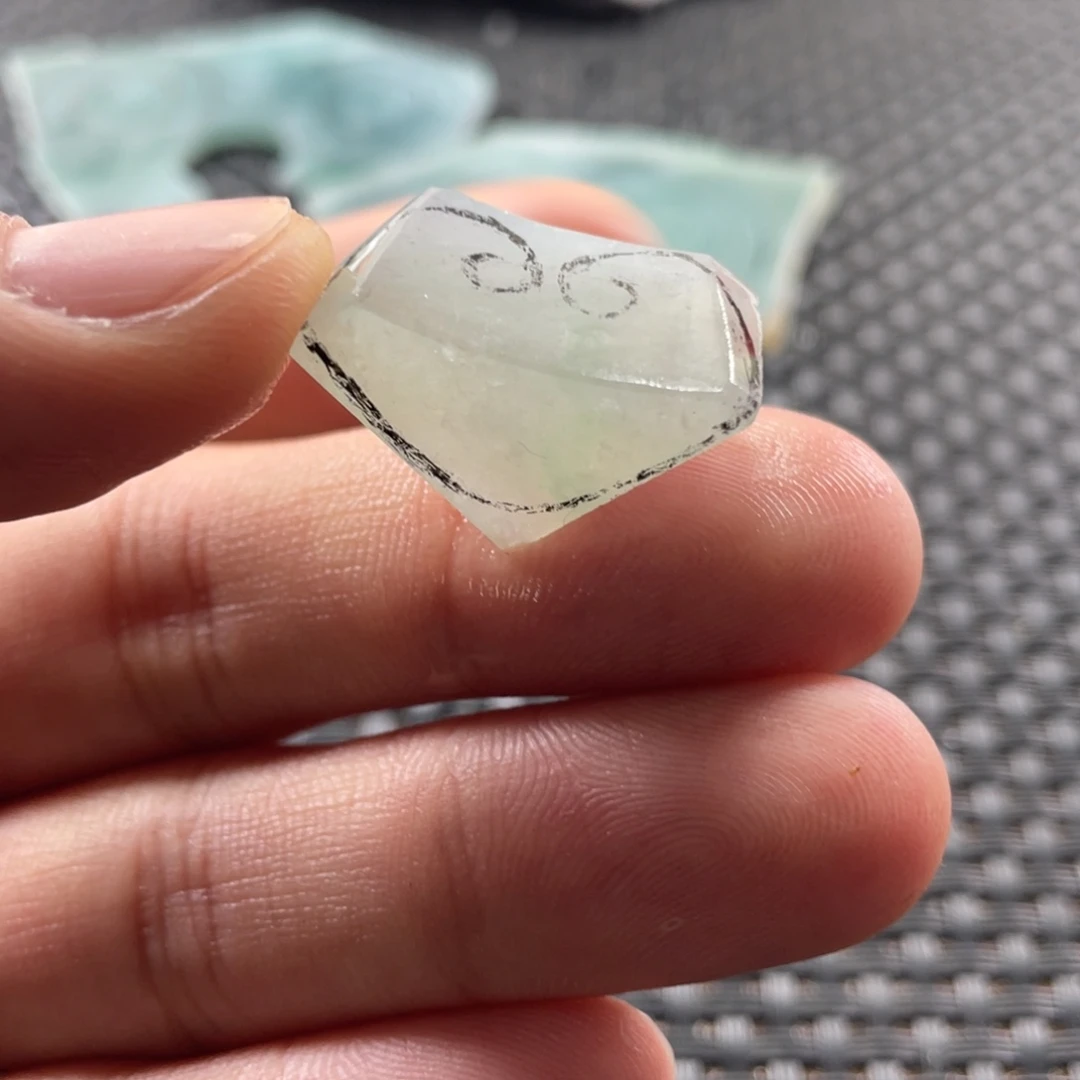 定制翡翠未镶嵌翡翠