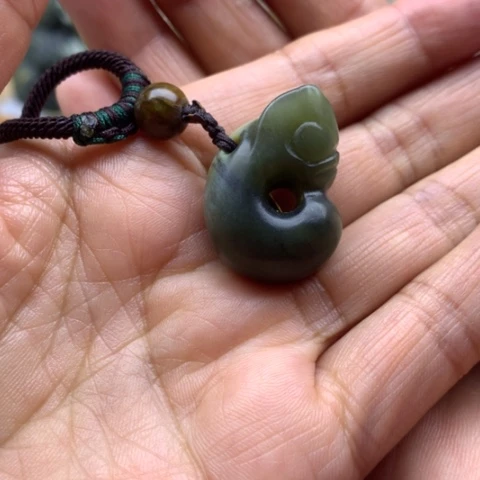 【闪购商品】未镶嵌岫岩河磨玉（透闪石质玉）挂件