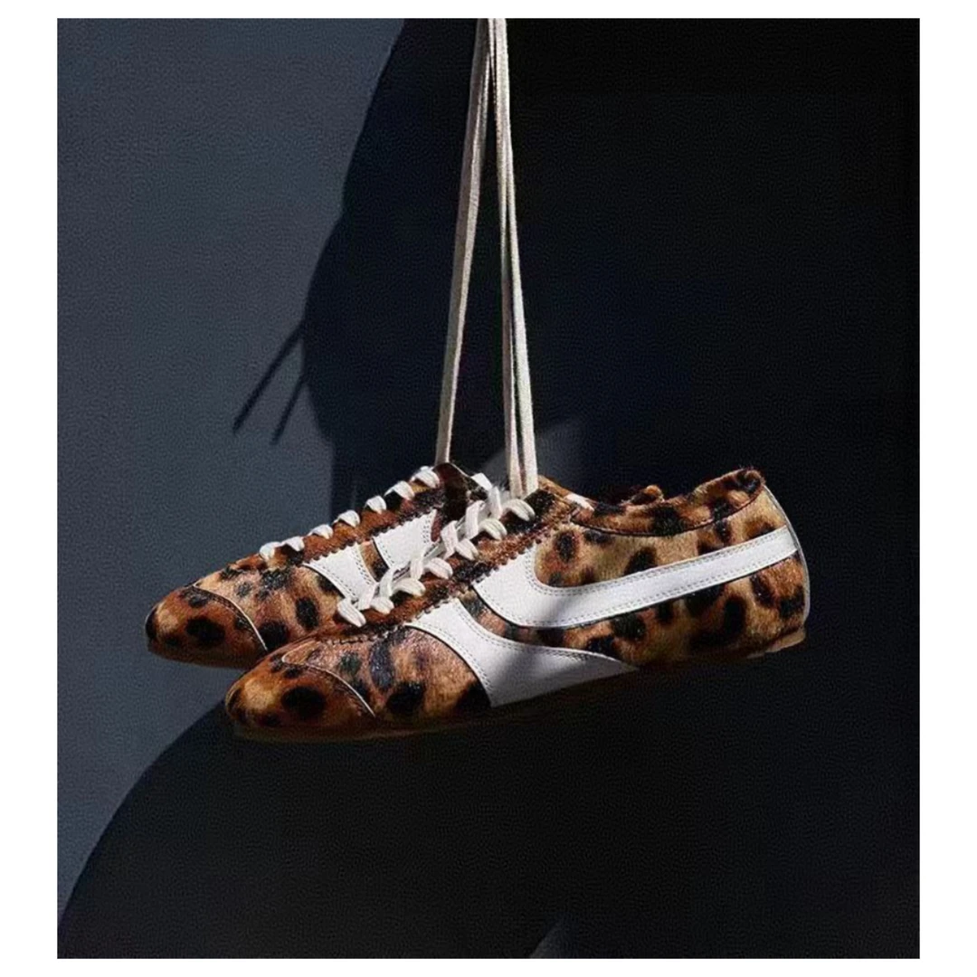 MANIKA GUAN’豹纹‘百搭时尚平底低帮运动休闲鞋MK2077097