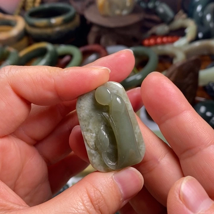 岫岩河磨玉（透闪石质玉）未镶嵌颈饰