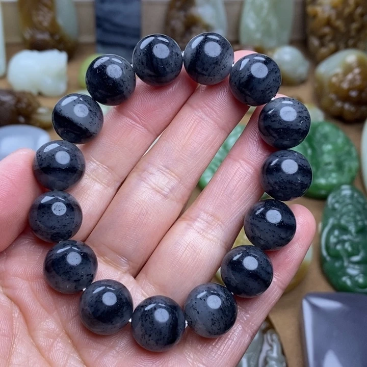 和田玉颈饰未镶嵌简**繁