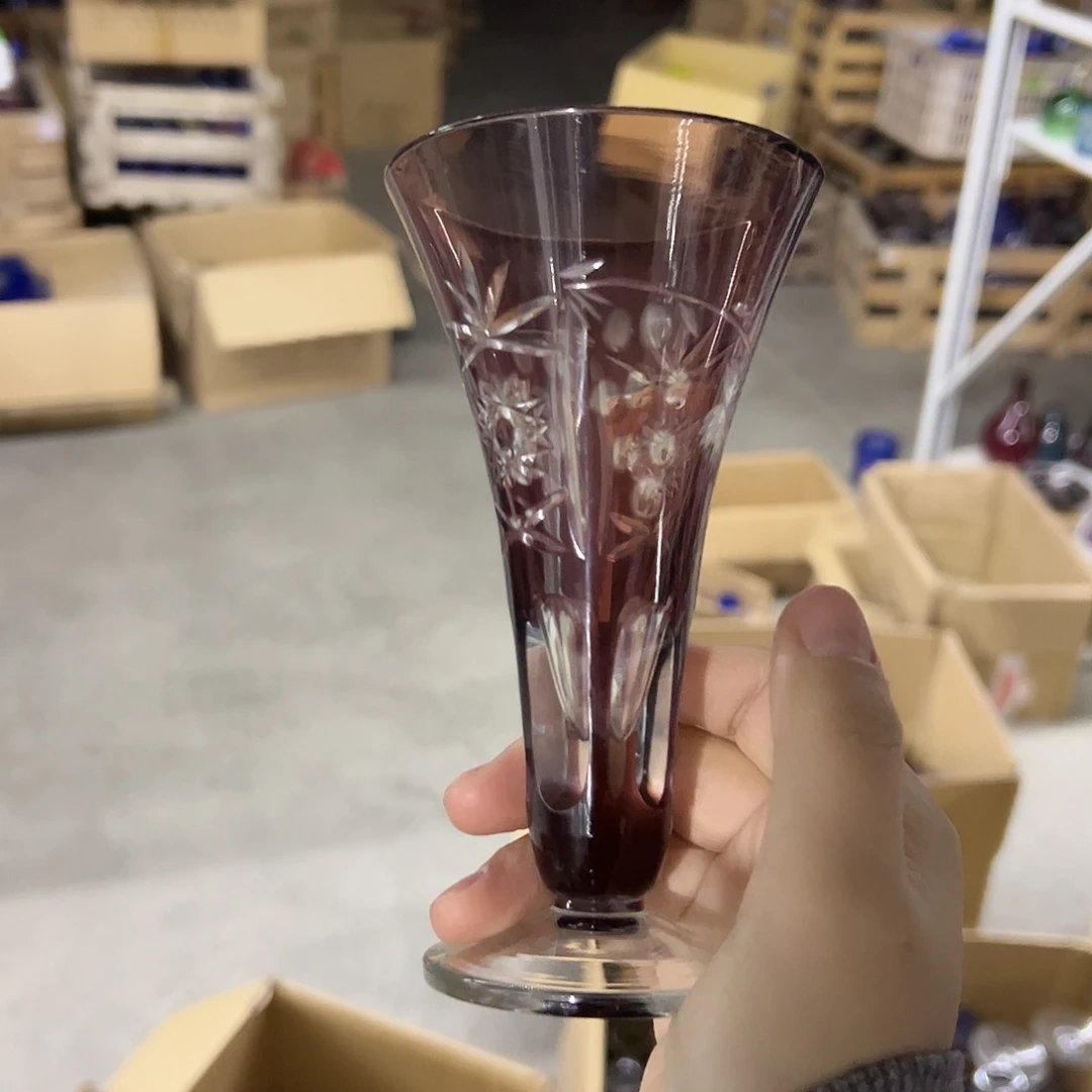 水晶玻璃平底款微瑕一个