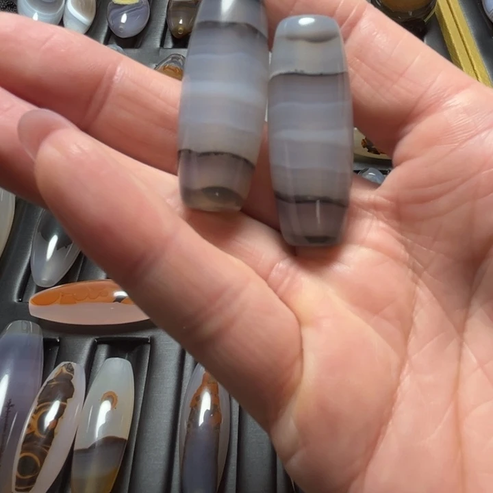 玛瑙/玉髓颈饰未镶嵌