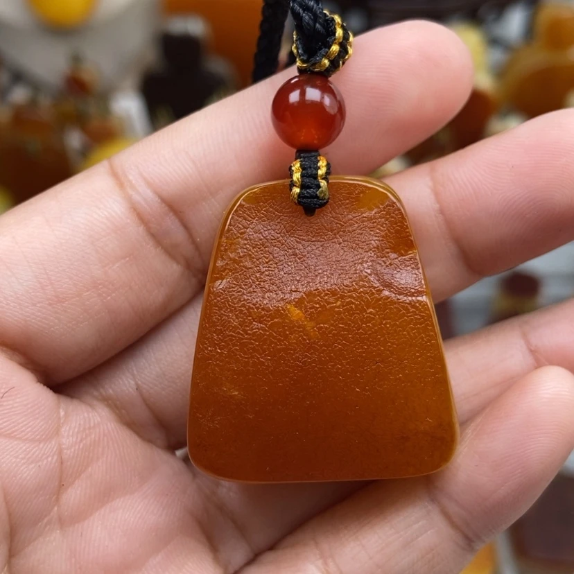 【闪购商品】琥珀颈饰未镶嵌