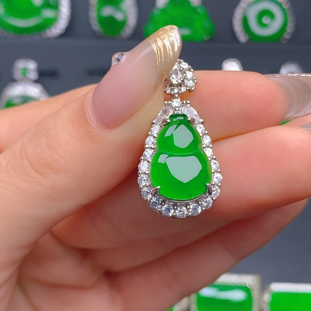 颈饰银S925镶嵌翡翠