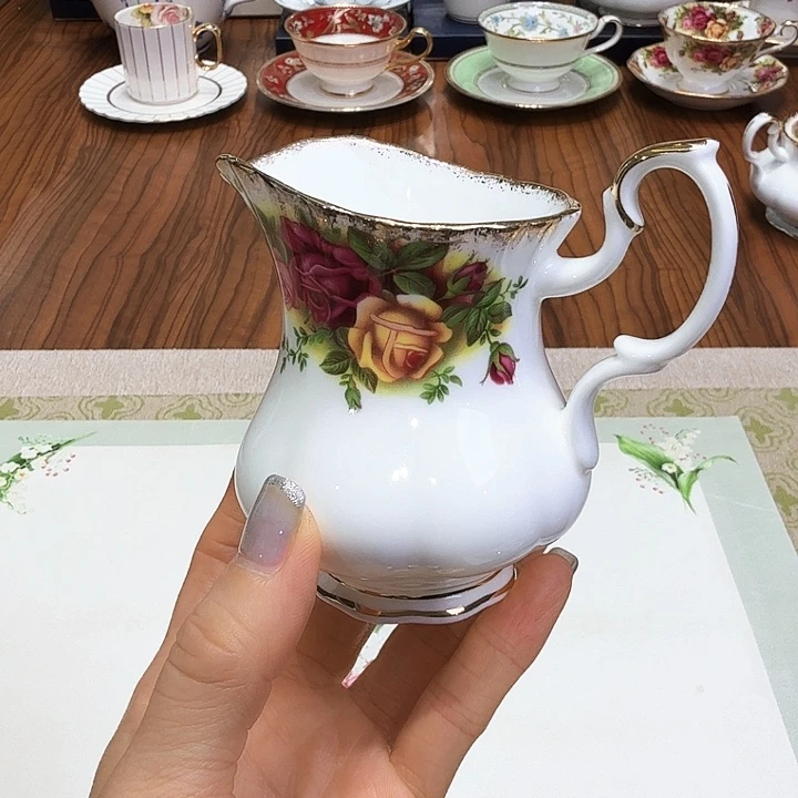 瓷片杯子杯子杯子水杯杯子水杯