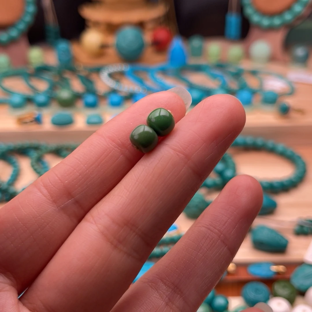 绿松石珠宝奇石未镶嵌南*堇