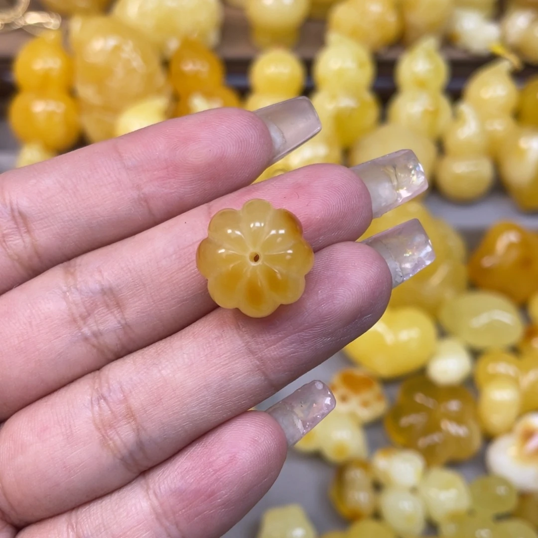 琥珀未镶嵌珠宝奇石