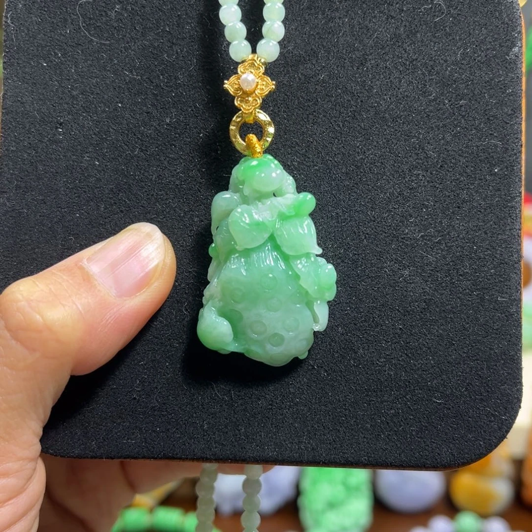 翡翠未镶嵌颈饰天然翡翠