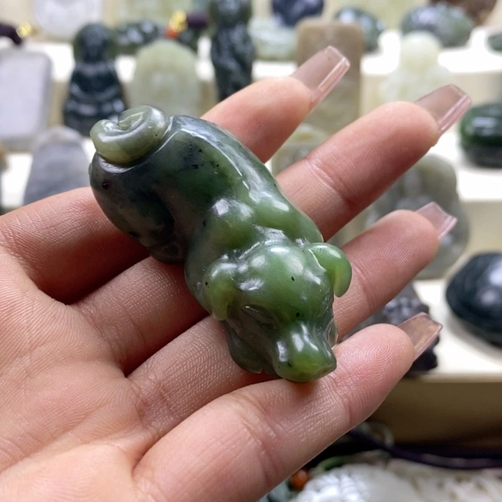 和田玉颈饰未镶嵌暮**