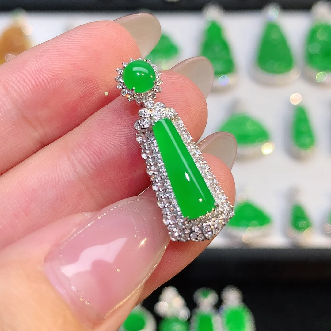 翡翠18K金镶嵌吊坠(不含链)吊坠