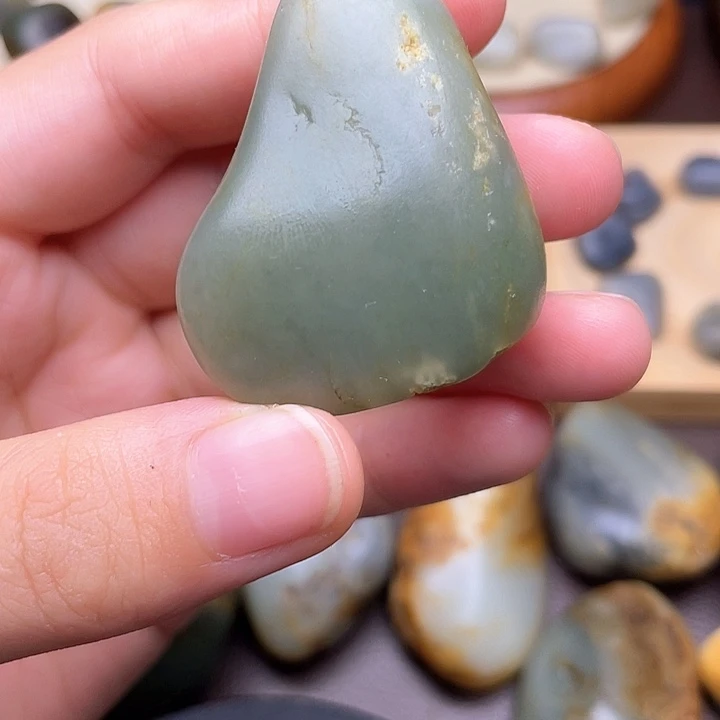 颈饰未镶嵌和田玉9
