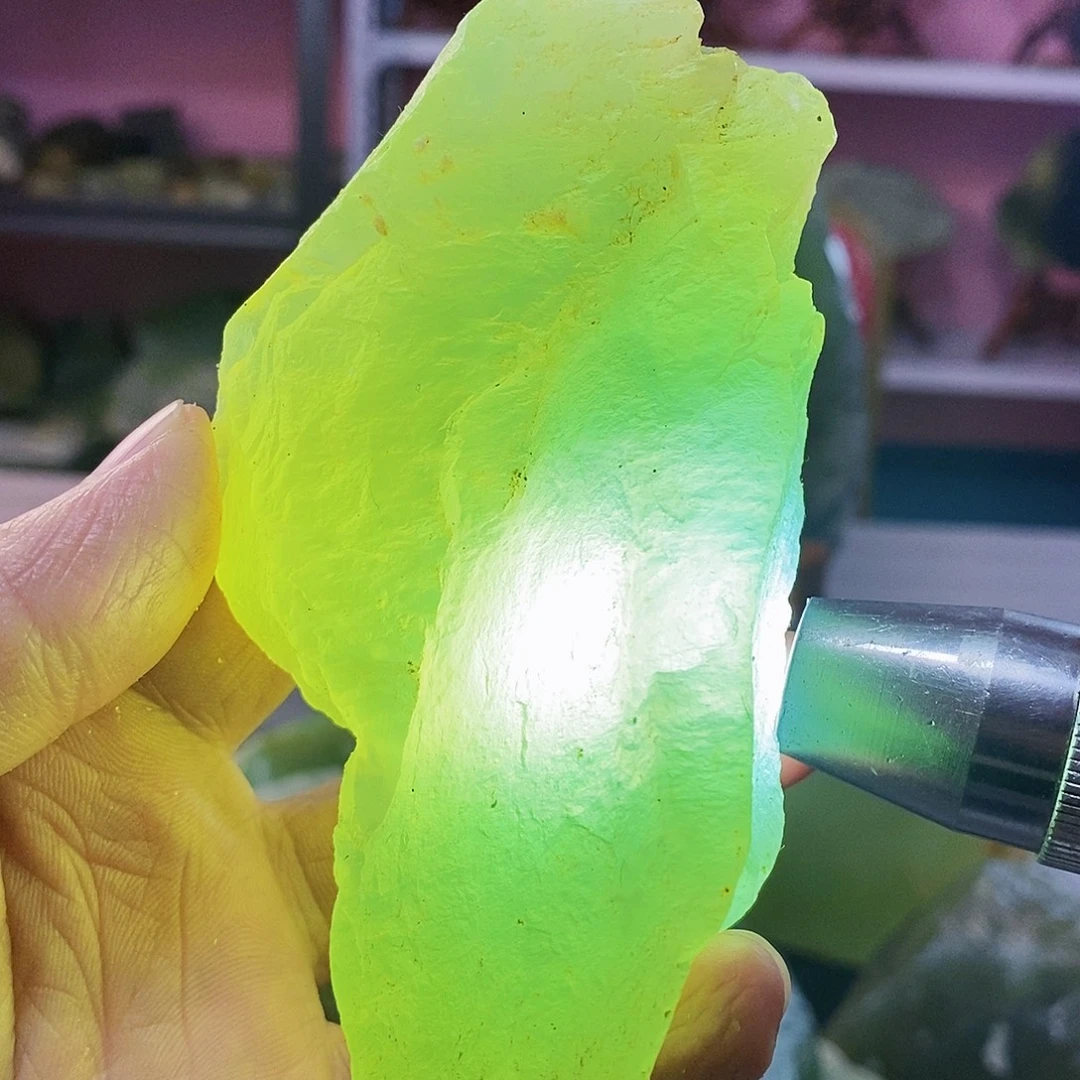 蛇纹石玉未镶嵌岫玉原石蛇纹石玉