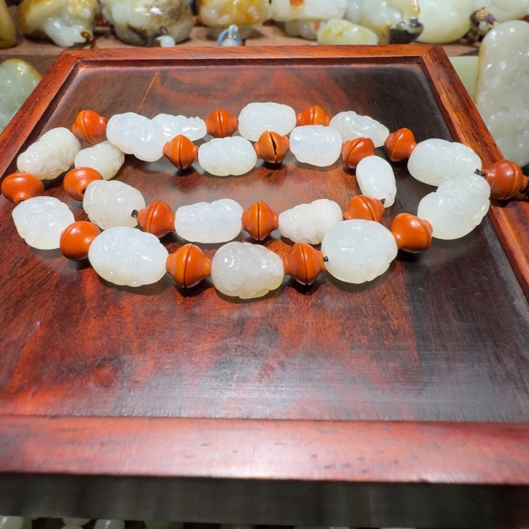 和田玉未镶嵌项链