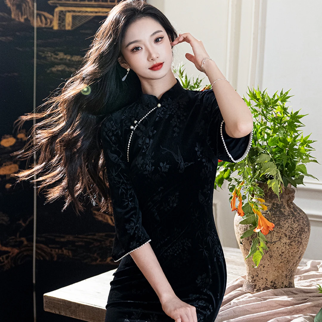 暗香｜如愿压花可爱风常规款低开衩针织旗袍秋冬中长款休闲风