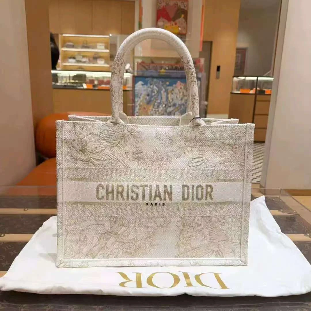 95新 DIOR/迪奥 book tote 中号 淡金色花卉图案 刺绣托特包