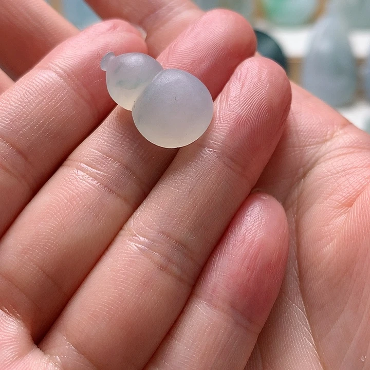 定制翡翠未镶嵌葫芦