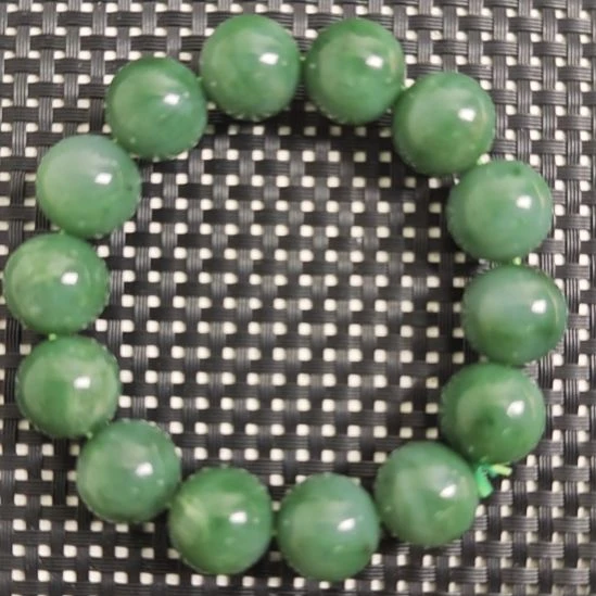 和田玉未镶嵌手串