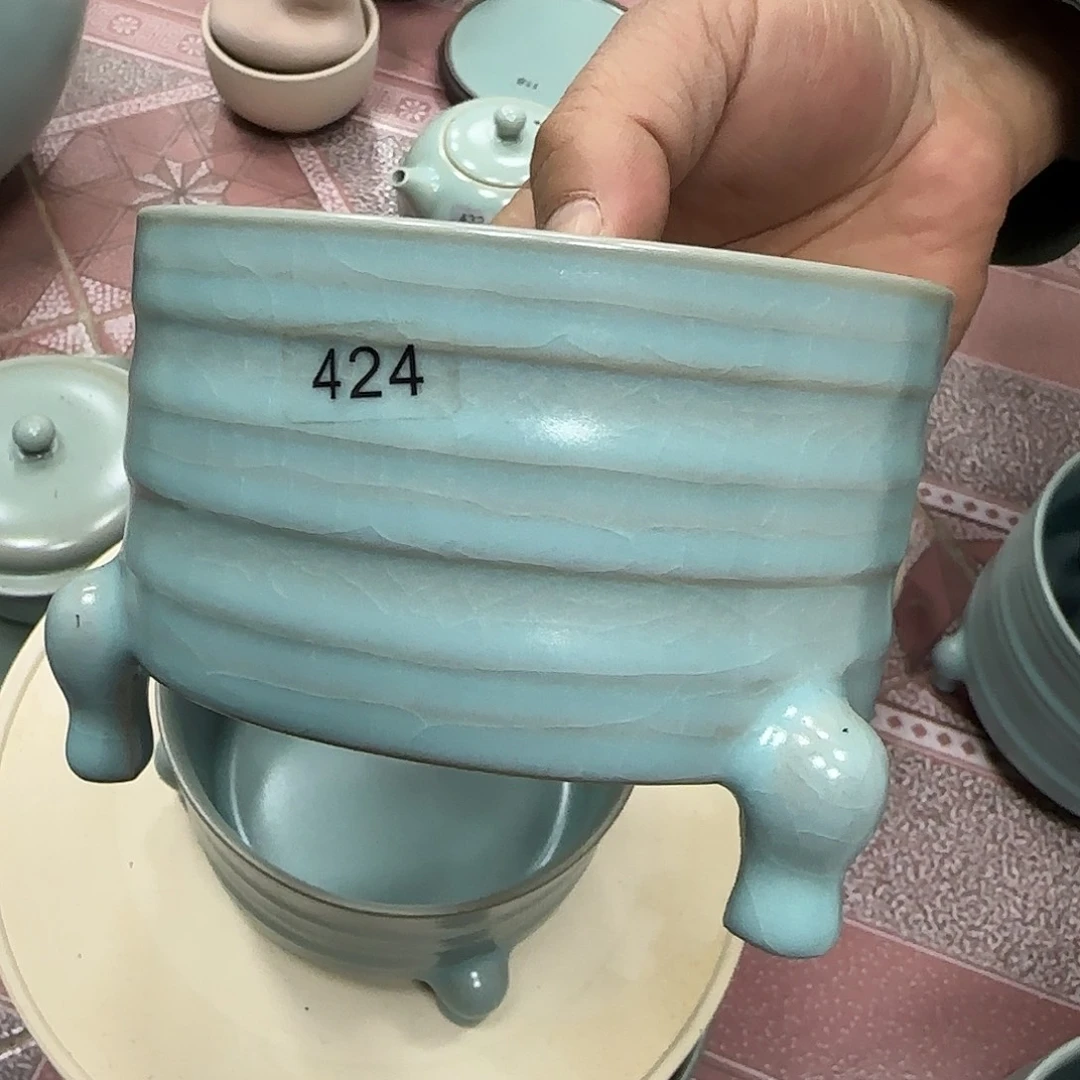 缩釉三足尊微瑕处理