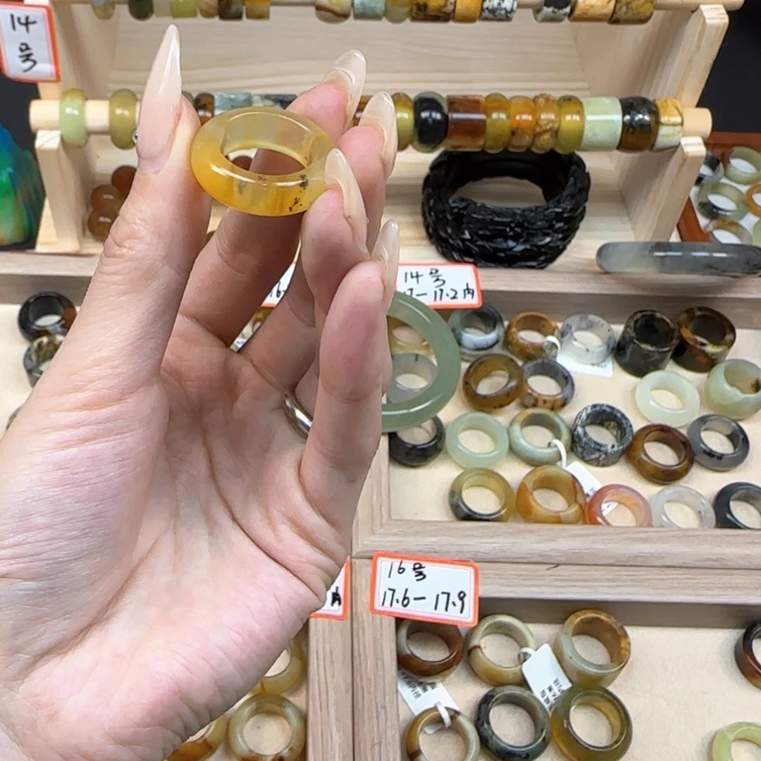 蛇纹石玉岫玉内径17.合金?**姐