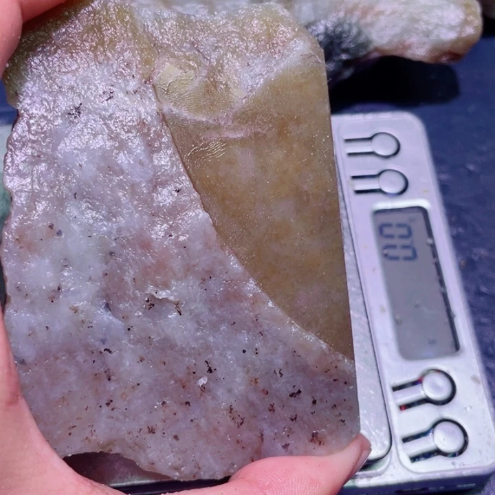 和田玉（糖玉）未镶嵌珠宝半成品