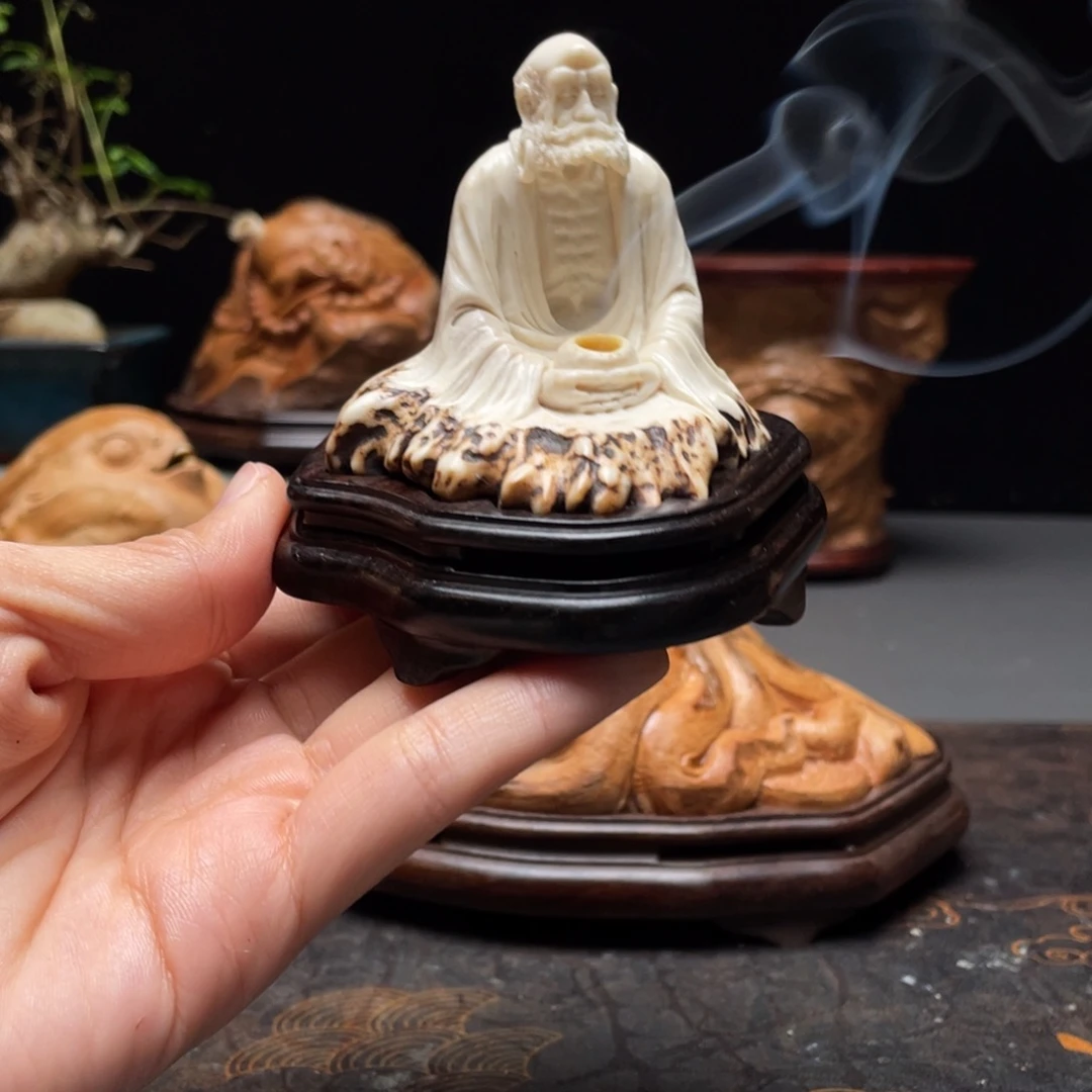 是***呀香榧木鹿角达摩香炉