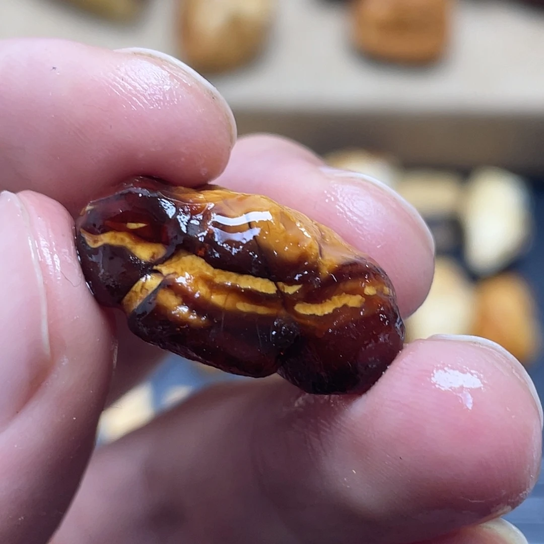 未镶嵌定制琥珀定制