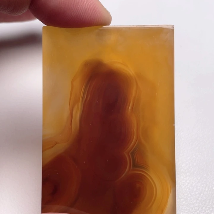 玛瑙/玉髓颈饰未镶嵌春***?