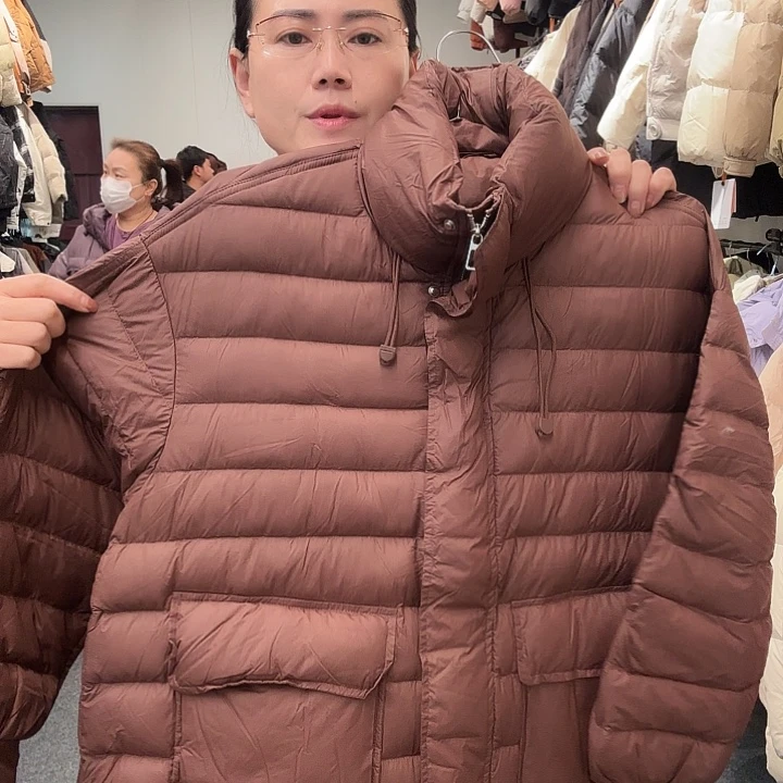 艾雨衣尚羽绒外套