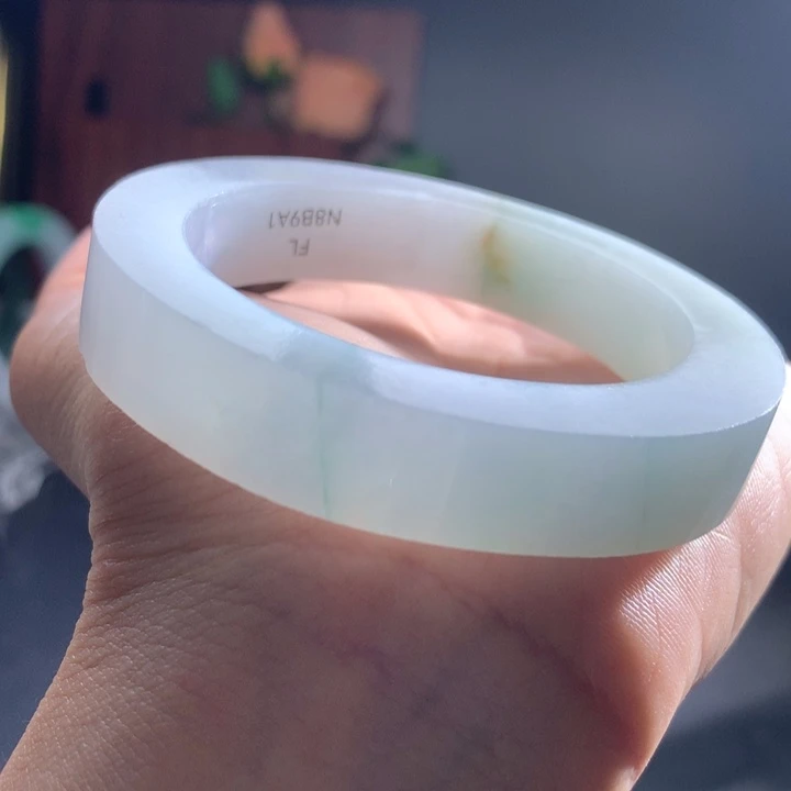 未镶嵌手镯定制翡翠