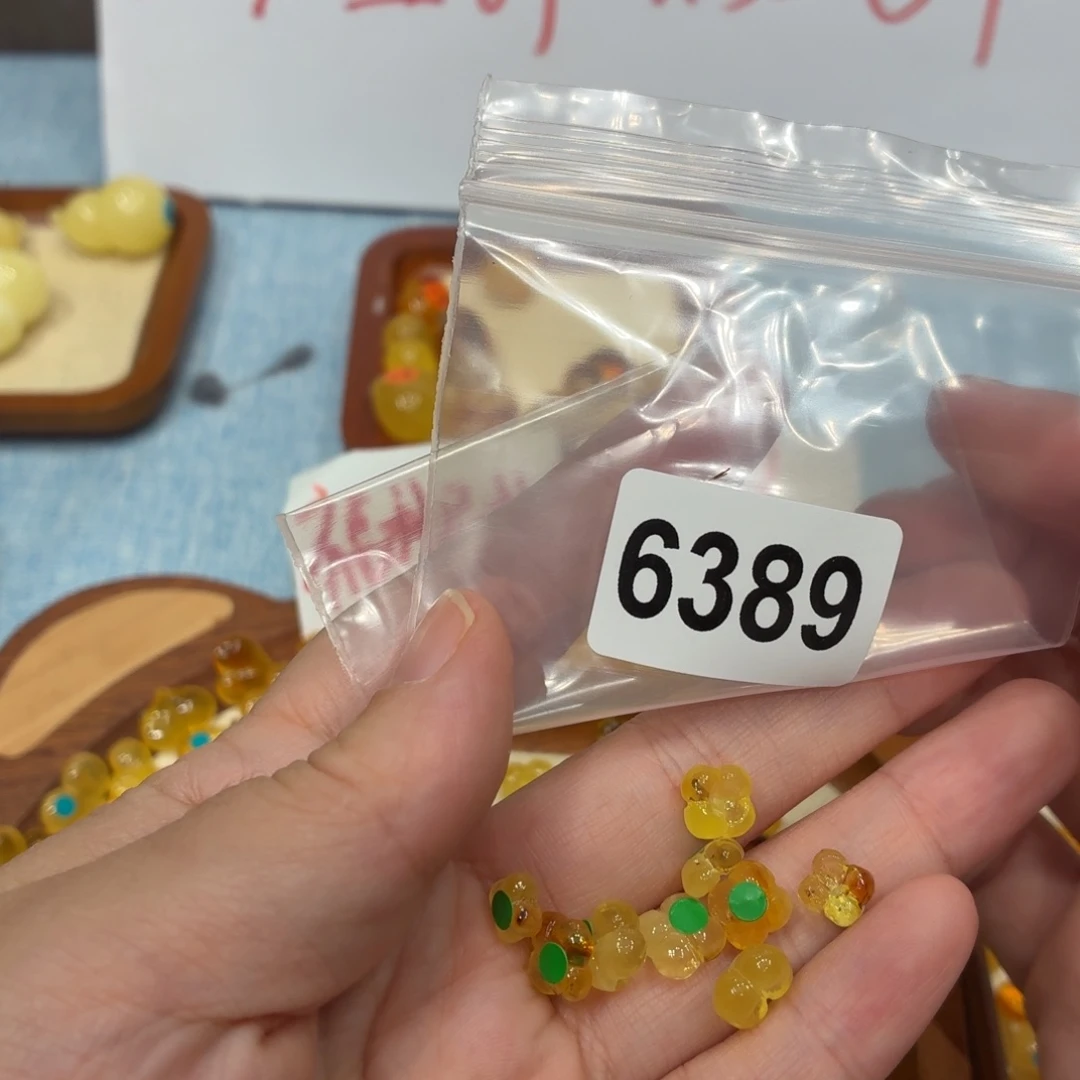 琥珀未镶嵌珠宝奇石