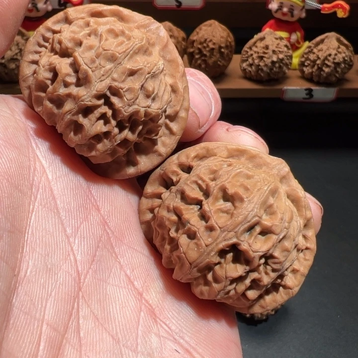 文玩核桃吊坠宫灯