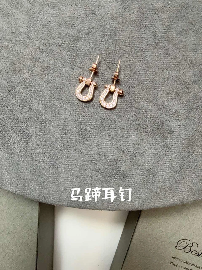 合金耳饰 V金高版本耳饰 马蹄耳钉 142