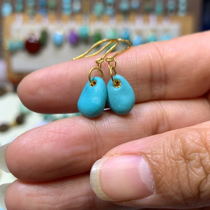 绿松石18K金镶嵌耳坠