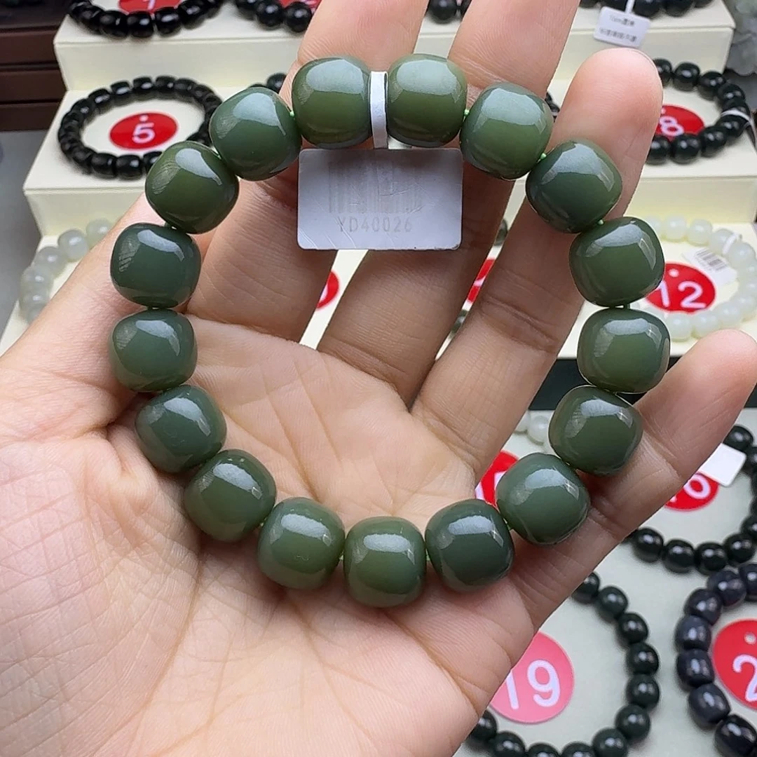 和田玉未镶嵌手串