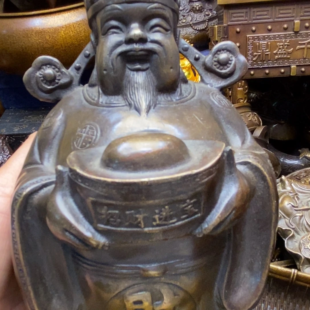 铜器摆件做工精良