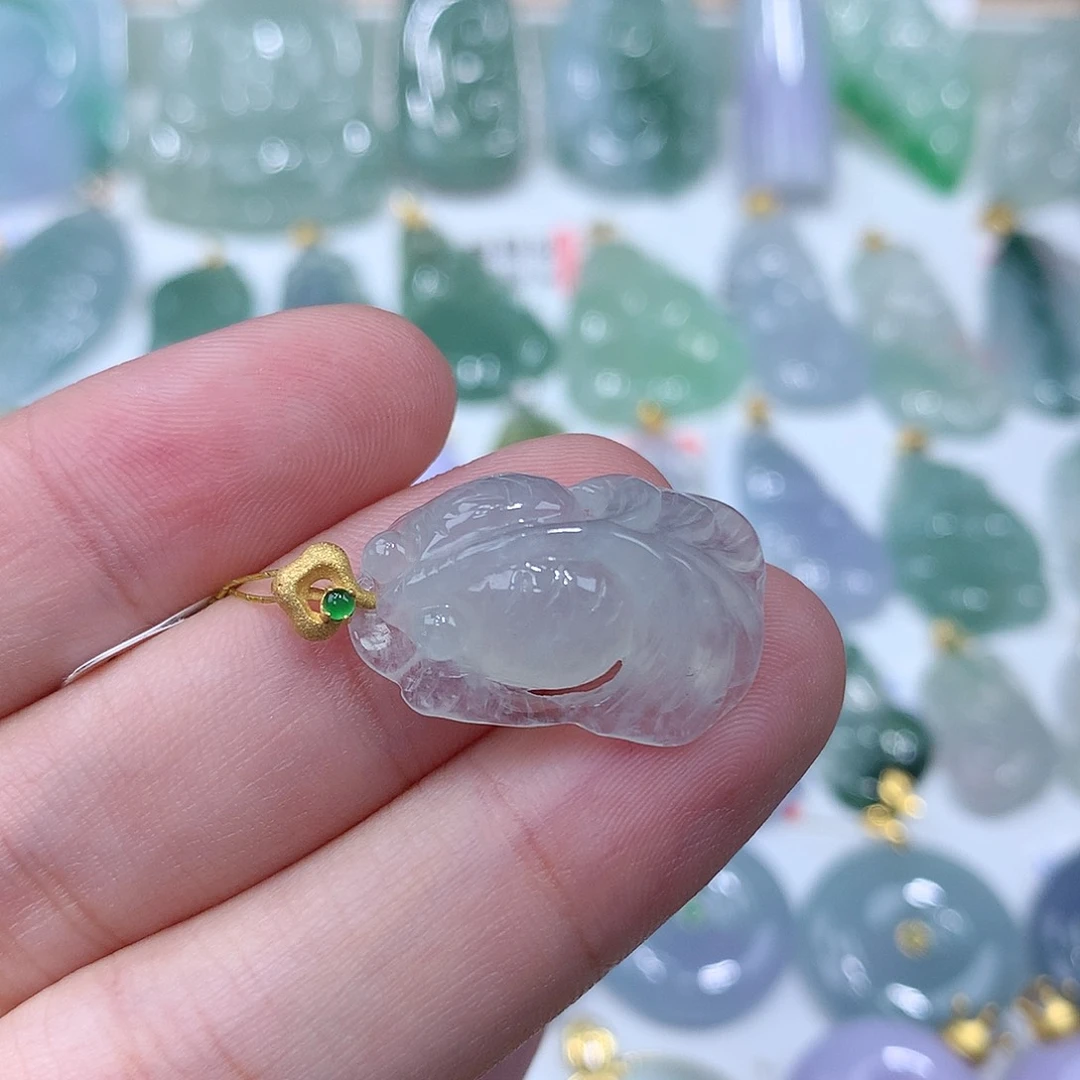 翡翠颈饰18K金镶嵌A**y鱼