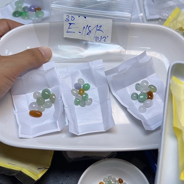 未镶嵌定制翡翠E****阁不