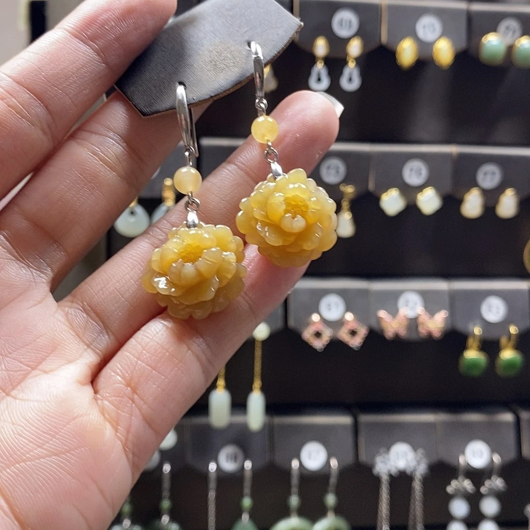 和田玉银S925镶嵌耳饰ヽ****脑