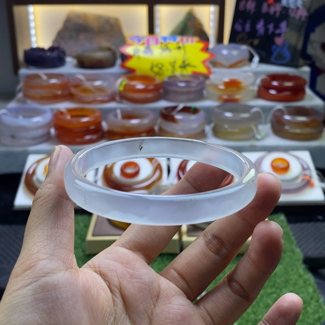 手镯玛瑙/玉髓未镶嵌