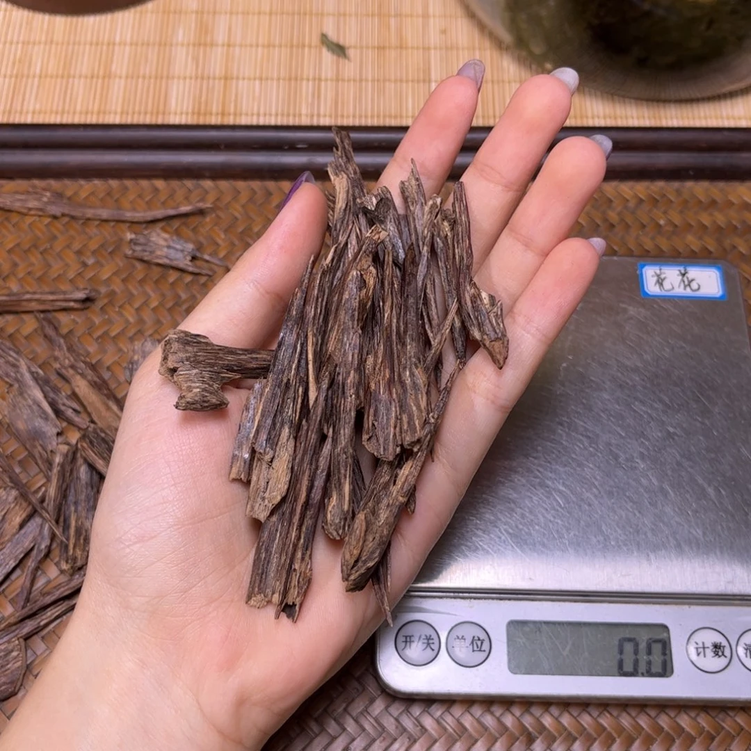 辛***里香榧木中国香港糖结树心香11克