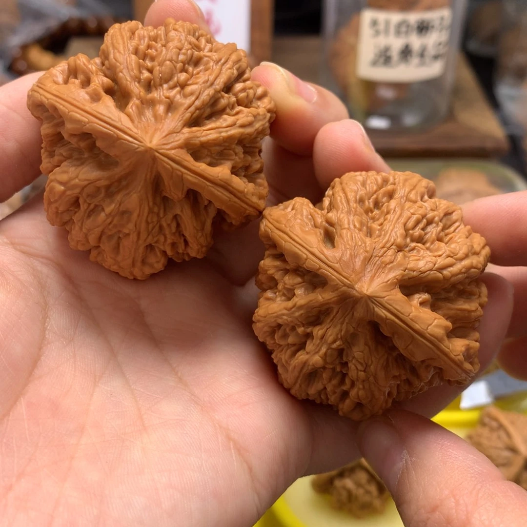 文玩核桃把件限**。47粗筋