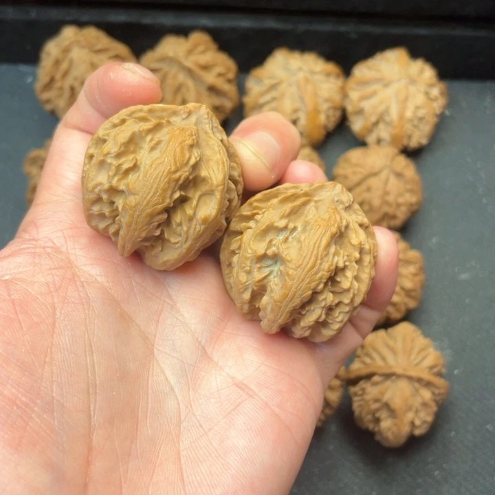 文玩核桃把件文玩城的小伙伴们都