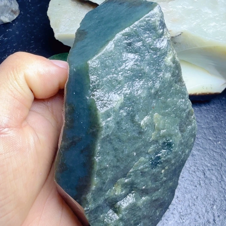 和田玉（糖玉）未镶嵌珠宝奇石