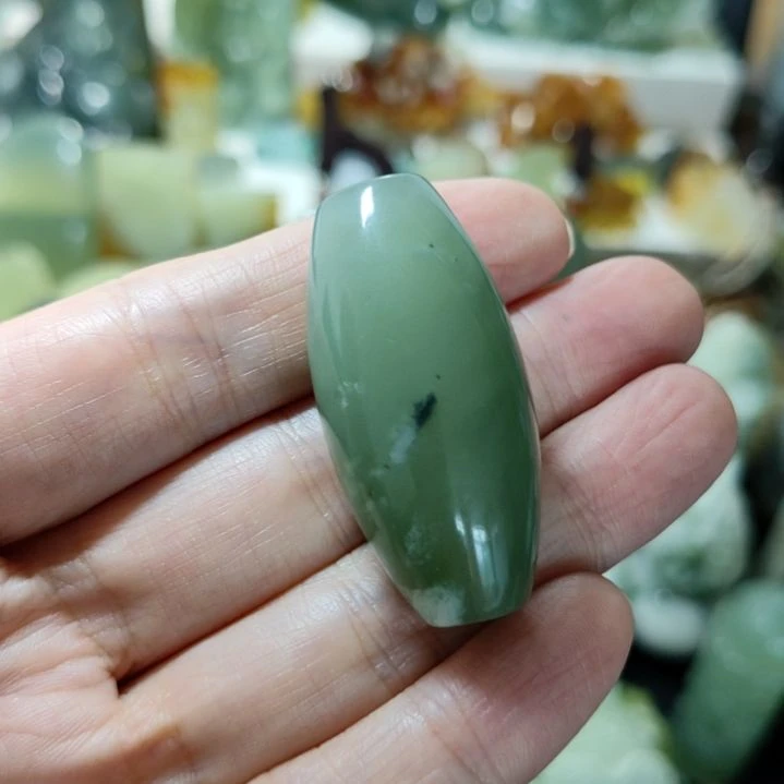 岫玉未镶嵌挂坠款式