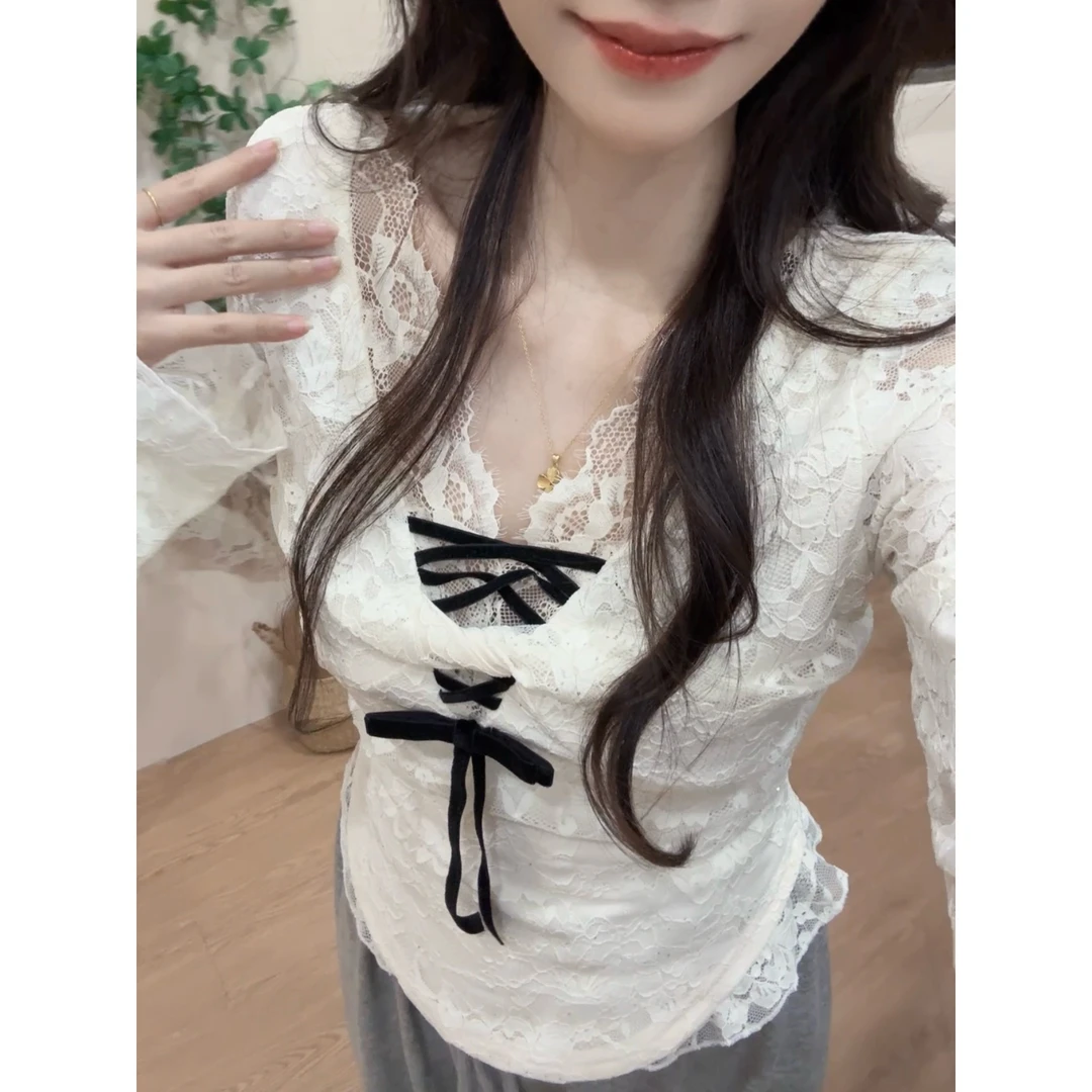 【半糖】纯欲设计感蕾丝针织t恤女秋冬季收腰长袖上衣